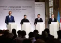 El canciller alemán Friedrich Merz, el presidente ucraniano Volodymyr Zelenskiy, el presidente francés Emmanuel Macron y el primer ministro británico Keir Starmer dirigen una rueda de prensa tras la cumbre de la Coalición de la Voluntad sobre garantías de seguridad para Ucrania en el Hotel des Invalides de París, Francia, el 13 de julio de 2026. Créditos: TERESA SUAREZ/Pool vía REUTERS