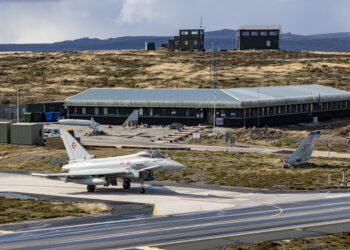 Eurofighter Typhoon de la 1435 Flight en la base de Monte Agradable en las Islas Malvinas. Créditos: Fuerzas Británicas en las Islas del Atlántico Sur.