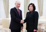 El presidente de Rusia, Vladimir Putin, recibió a la ministra de Asuntos Exteriores de la República Popular Democrática de Corea, Choe Son Hui , en el Kremlin el 19 de julio de 2026. Créditos: TASS.