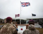 Paracaidistas británicos del 2 PARA asumieron formalmente como nueva fuerza terrestre de rotación en Malvinas. Crédito: BFSAI