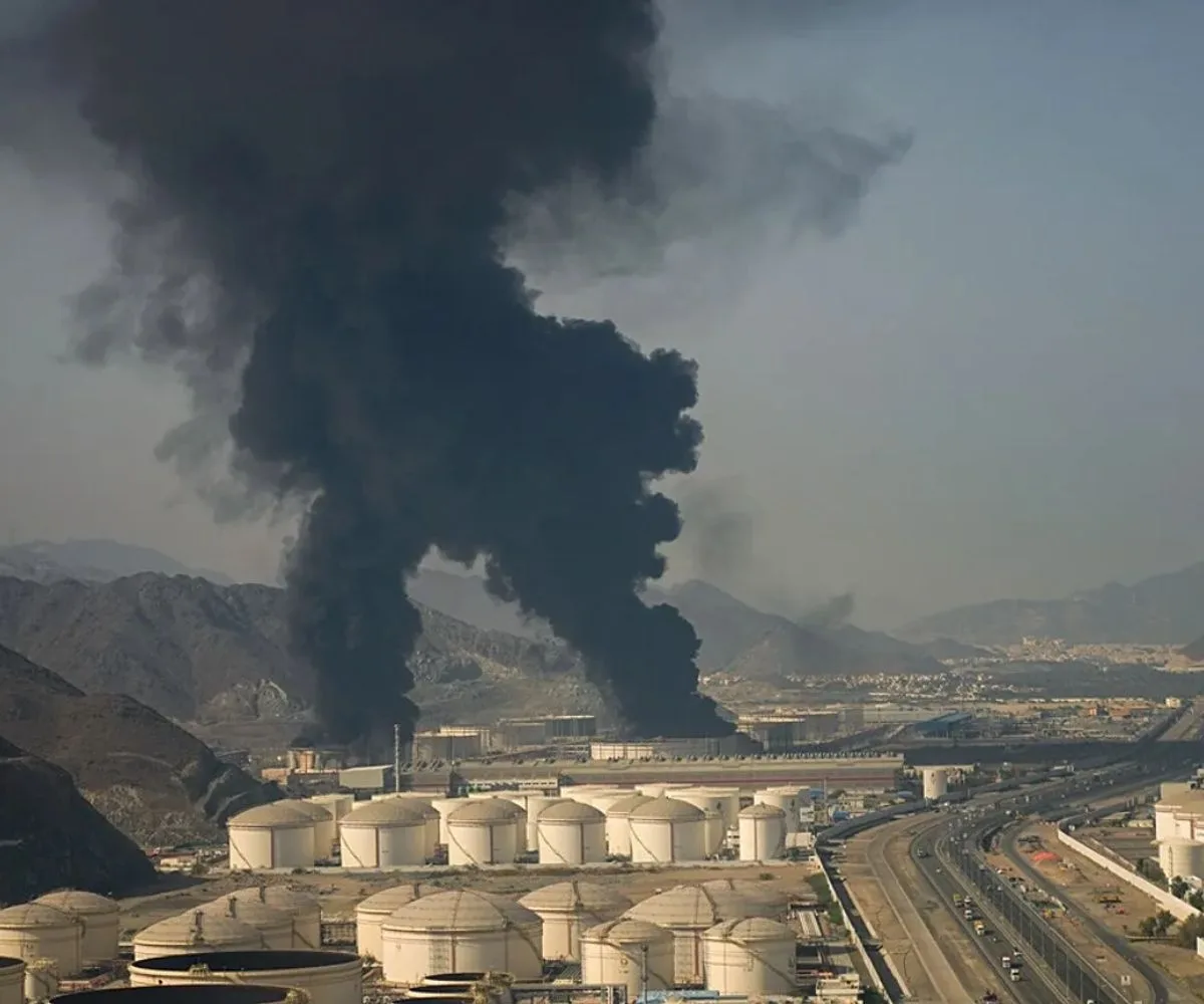 Ataques previos de Irán contra los países del Golfo, en el marco de la guerra con Estados Unidos, tras ataques contra infraestructuras petrolíferas de Irán