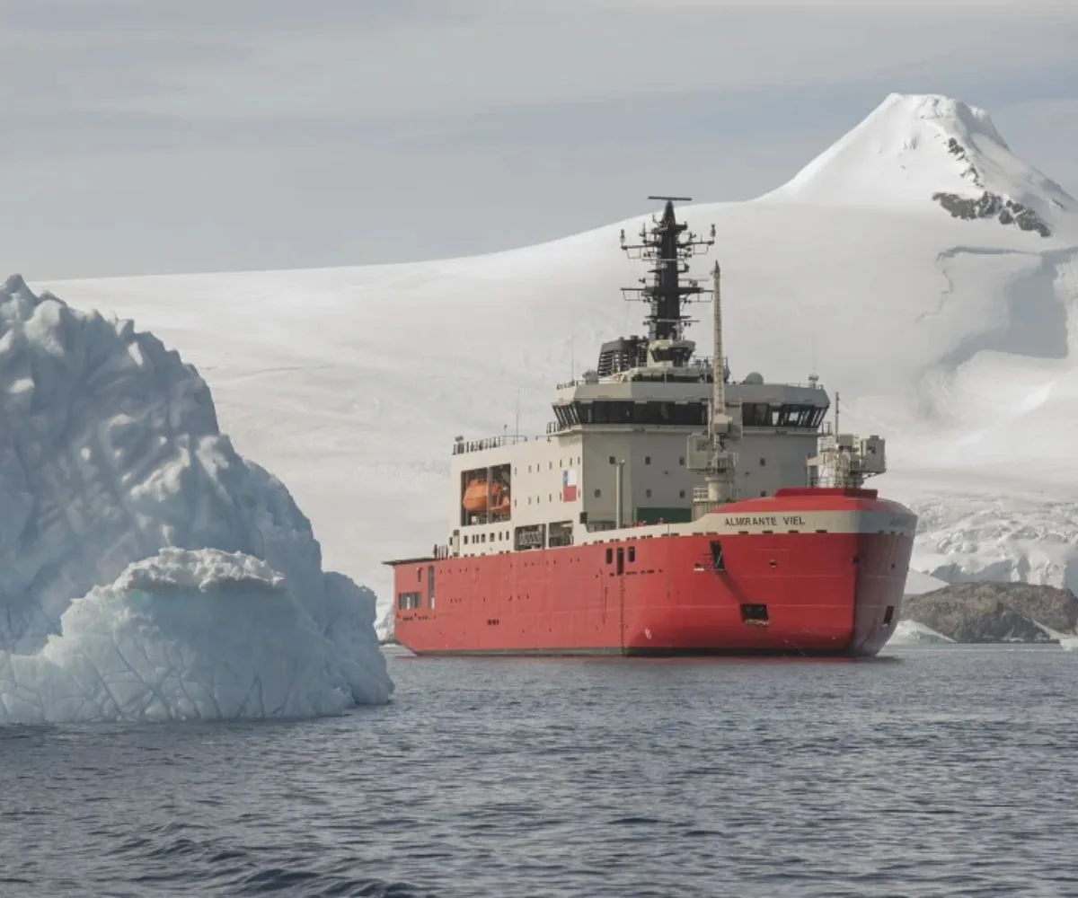 Rompehielos AGB-46 Almirante Viel en su primera campaña antártica, en enero de 2025. Imagen ilustrativa