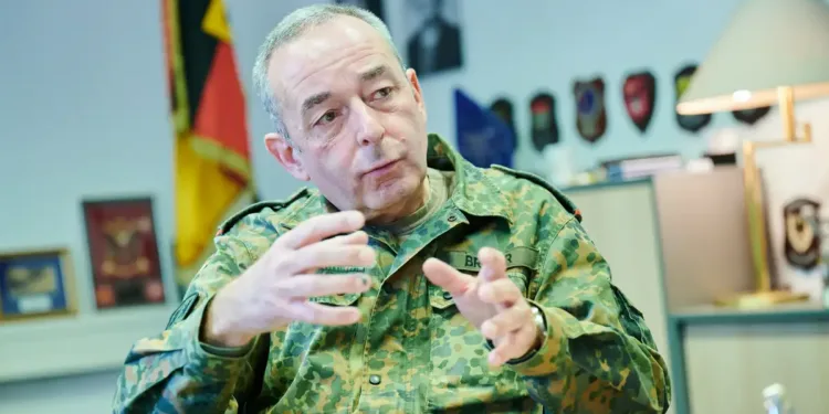Carsten Breuer, jefe del Estado Mayor del Ejército alemán.Imagen: Annette Riedl/dpa/picture alliance