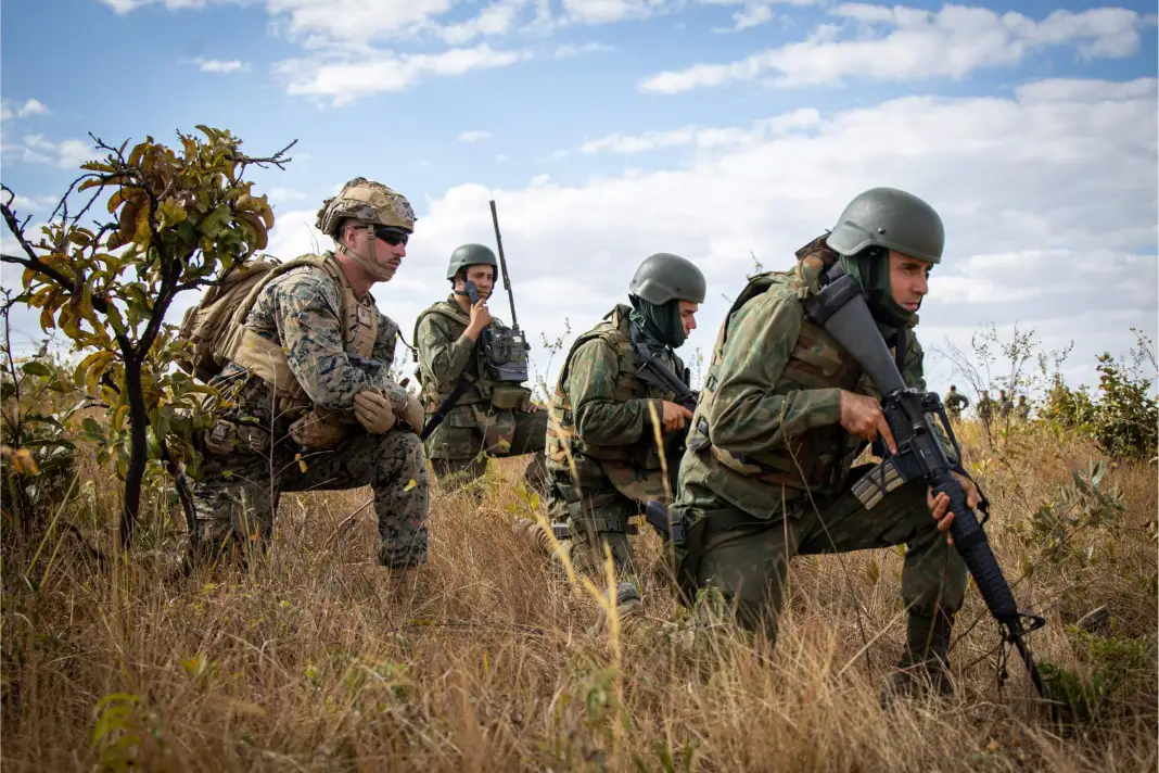 Soldados del Ejercito de Estados Unidos junto a soldados brasileños.- Créditos/ZONAMILITAR