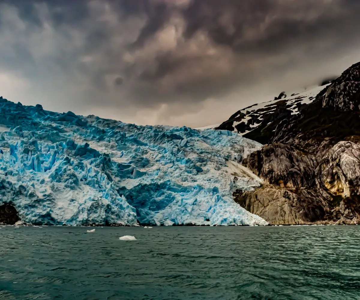 Glaciar Sarmiento de Gamboa, en la Isla Santa Ines, en la Región de Magallanes y Antártica Chilena. Imagen ilustrativa