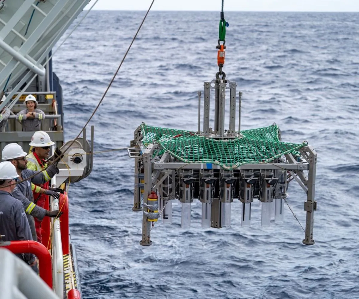 Operación de minería submarina en el Océano Pacífico