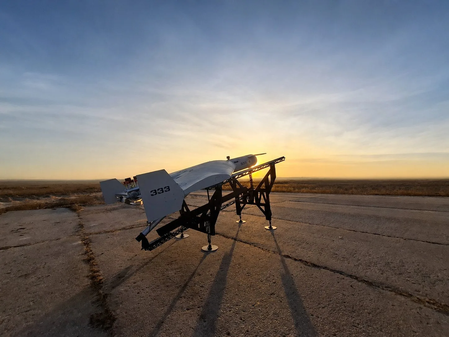 Dron ucraniano MICH 2000 en posición de despegue. Créditos: Oboronka.
