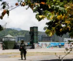 Un lanzador de misiles tierra-aire Sky Bow III se despliega en un parque local, en el marco del ejercicio militar anual Han Kuang en Taiwán