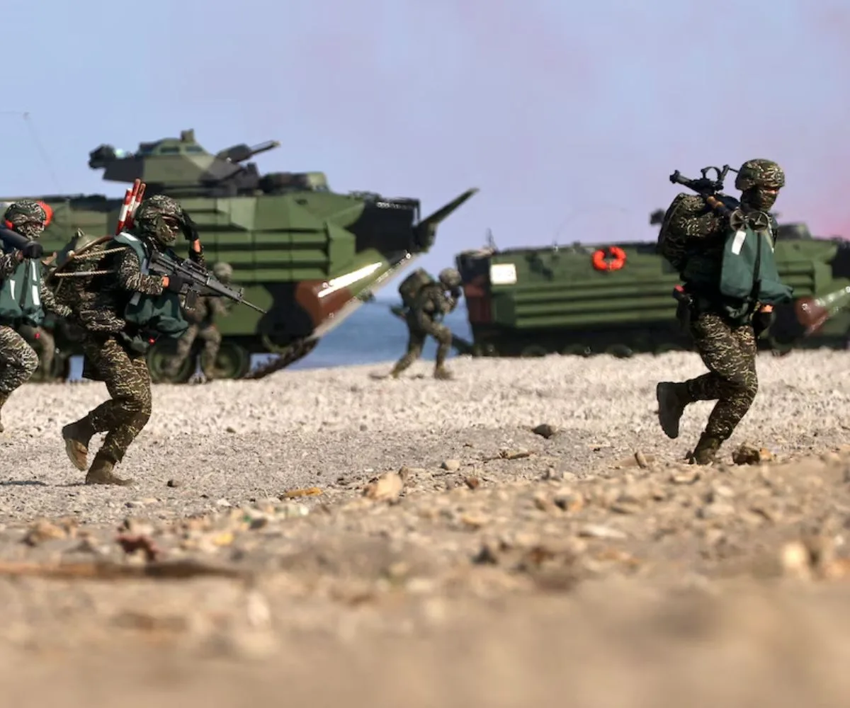Soldados de las Fuerzas Armadas de Taiwán en las maniobras militares anuales Han Kuang