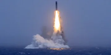 Lanzamiento de prueba de un misil estratégico de la Armada del Ejército Popular de Liberación de China, desde un submarino