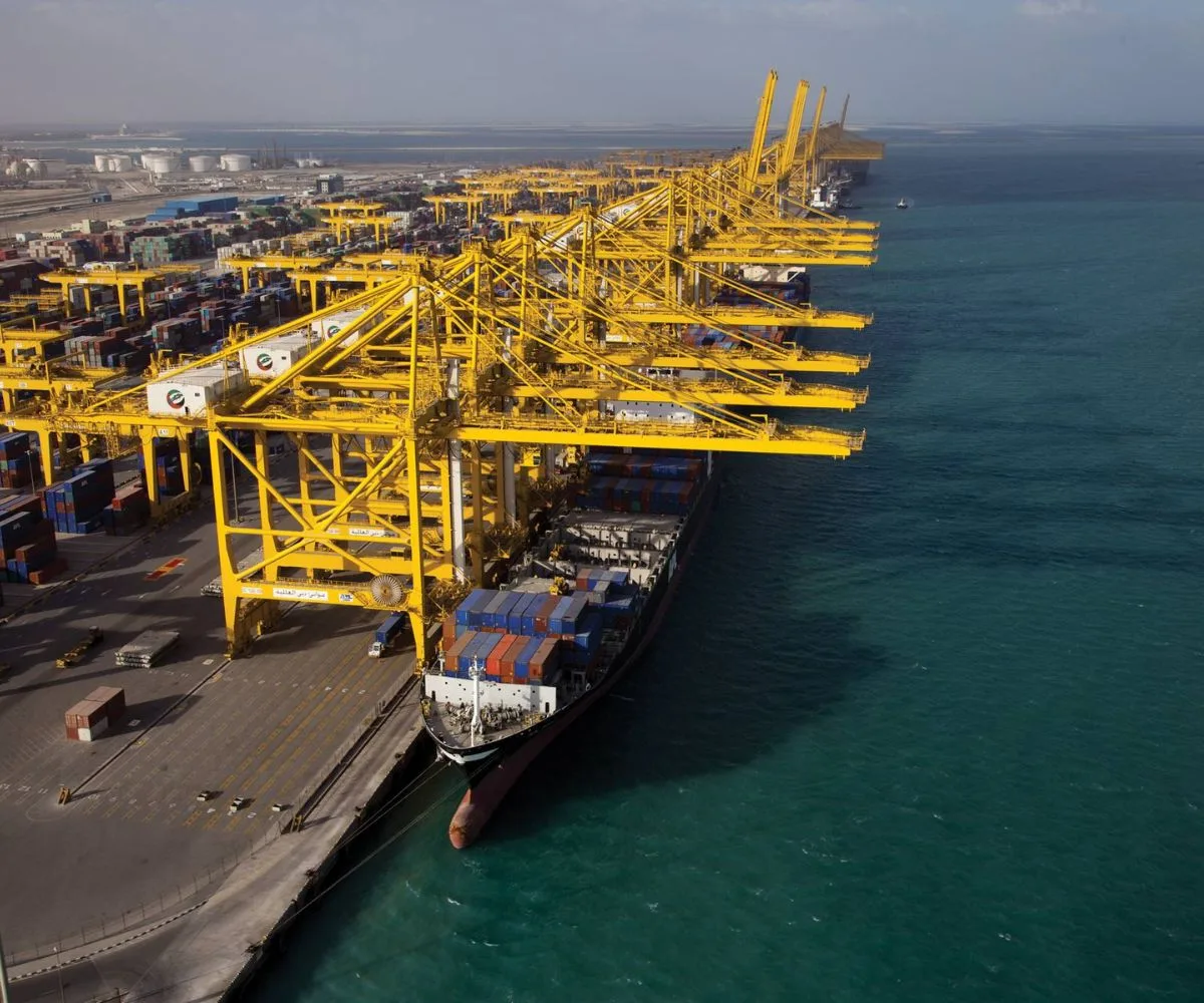 Puerto insignia de contenedores de Jebel Ali, en Dubai