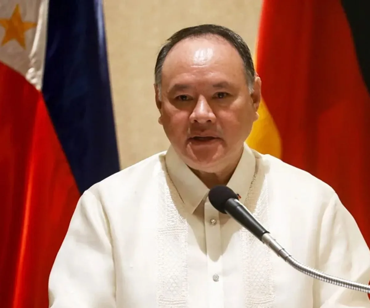 El secretario de Defensa de Filipinas, Gilberto Teodoro, en una conferencia de prensa