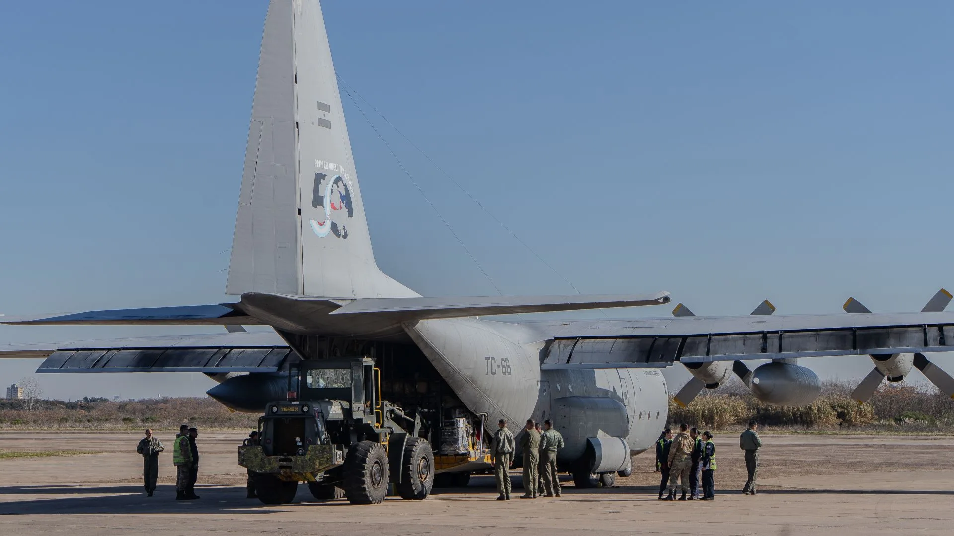 El avión C-130 de la Fuerza Aérea Argentina desplegado en Venezuela tras el terremoto. Crédito: Ministerio de Defensa