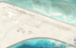 Imágenes satelitales de agosto muestran excavaciones que parecen ser el inicio de una nueva pista de aterrizaje en Antelope Reef, en las islas Paracel. Créditos: Iniciativa de Transparencia Marítima de Asia y Centro de Estudios Estratégicos e Internacionales.