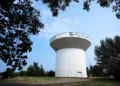 El 30 de julio de 2026, se observa una torre de agua en Plymouth, Minnesota. Créditos: Ellen Schmidt.