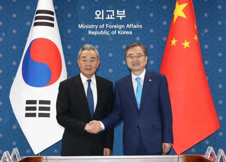 South Korean Foreign Minister Cho Hyun met his Chinese counterpart, Wang Yi, in Seoul on Wednesday, August 19, 2026. Photo: EPA/Yonhap