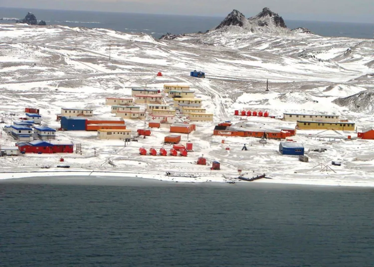 Base Aérea Antártica "Presidente Frei" Eduardo Frei Montalva de Chile en la Antártida