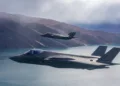 Cazas furtivos F-35 de la Fuerza Aérea de Dinamarca vuelan sobre Groenlandia, en el marco de Arctic Sentry de la OTAN