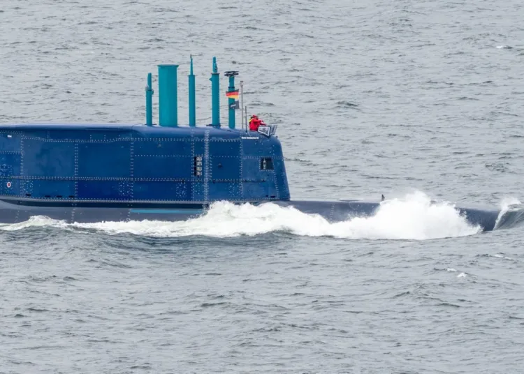 Submarino INS Drakon perteneciente a la clase Dolphin II.