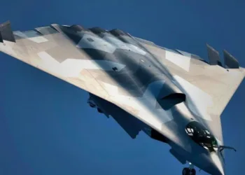 Tercer prototipo del caza-bombardero J-36 de sexta generación de China. Imagen ilustrativa