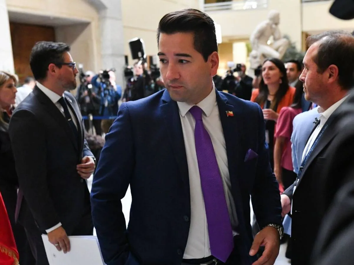 Diputado Javier Olivares