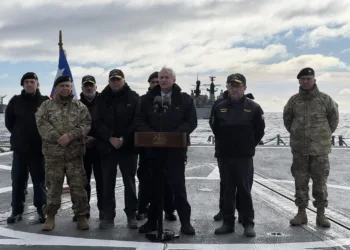 El presidente de Chile Kast brinda una confernecia de Prensa a bordo de la fragata Capitán Prat de la Armada chilena