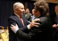 El primer ministro del Estado de Israel, Benjamin Netanyahu, con el presidente de la República Argentina, Javier Milei