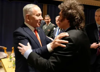 El primer ministro del Estado de Israel, Benjamin Netanyahu, con el presidente de la República Argentina, Javier Milei