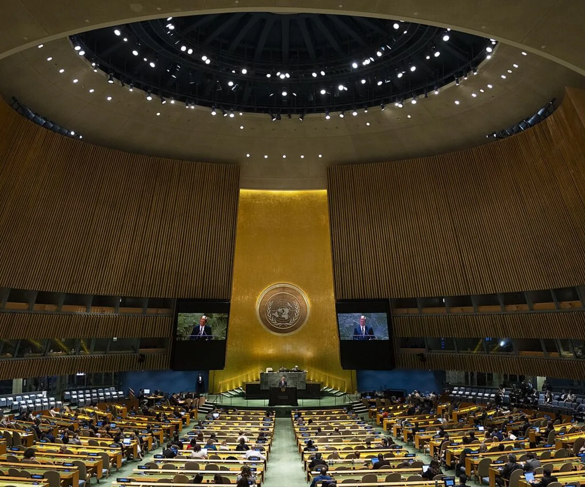 Salón de sesiones de la Asamblea General de la Organización de las Naciones Unidas (ONU). Imagen ilustrativa