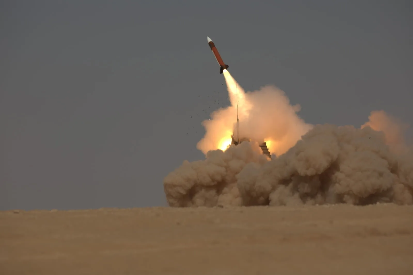 El Ejército de Estados Unidos avanzó con la producción de su primera tanda de misiles Precision Strike Missile (PrSM) capaces de atacar buques en movimiento a 400 kilómetros. Créditos: Zona Militar