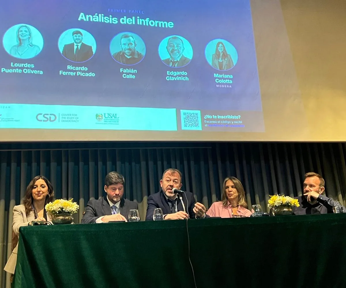 La jornada contó con un panel académico, que estuvo conformado por Ricardo Ferrer Picado, presidente del Foro para el Hemisferio Occidental; Edgardo Glavinich, Director Ejecutivo de la Fundación Sherman Kent; Lourdes Puente Olivera, directora de la Escuela de Política y Gobierno de la Universidad Católica Argentina (UCA); y Fabián Calle, analista internacional.
