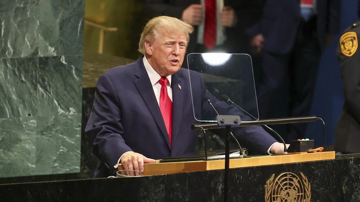 Donald Trump, este martes, durante su discurso en la Asamblea General de Naciones Unidas. / SARAH YENESEL / EFE