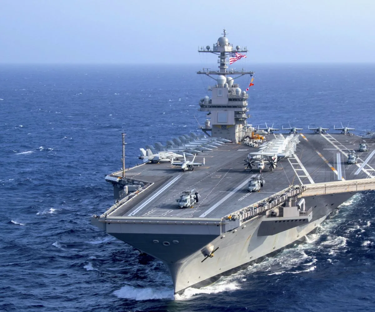 El USS Gerald R. Ford (CVN-78) transita por el Océano Atlántico el 4 de junio de 2020. Imagen ilustrativa.
