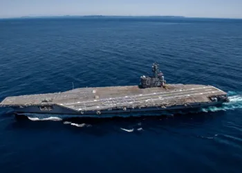(Foto de la Armada de los EE. UU. por el Especialista en Comunicación de Masas de 2.ª Clase Jaron Wills)