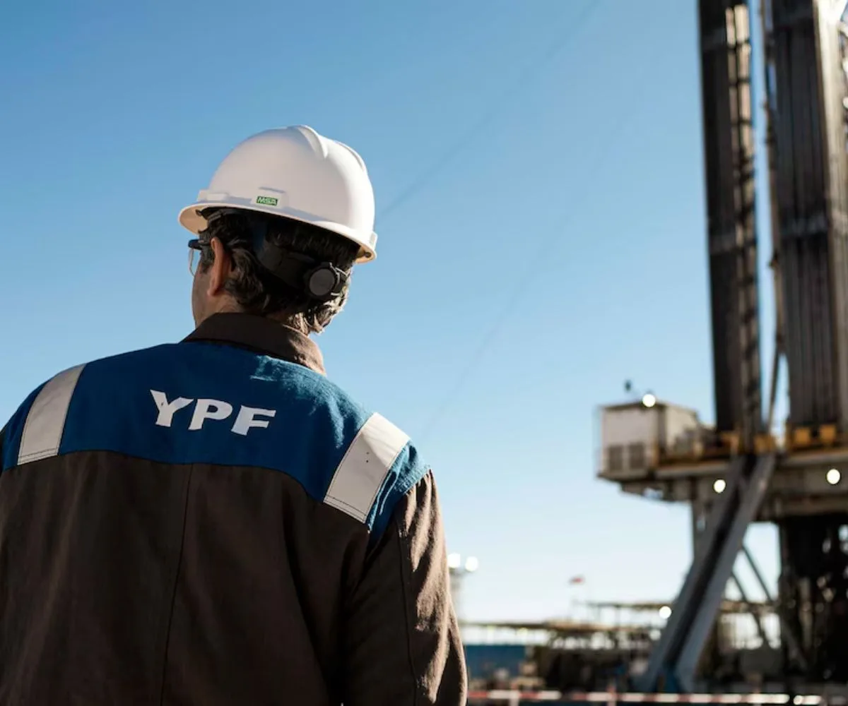Yacimientos Petrolíferos Fiscales (YPF)