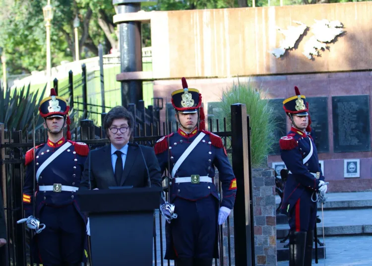 Javier Milei da un discurso el Día del Veterano y de los Caídos en la Guerra de Malvinas. crédito: archivo