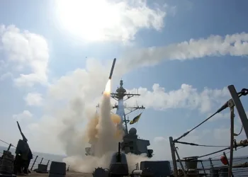 misil balístico naval LORA. AP Photo