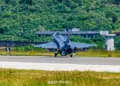 Llegada de los primeros dos cazas F-16V nuevos construidos para la Fuerza Aérea de Taiwán (ROCAF) en la base de Taitung, tras meses de retrasos en la entrega. Créditos: Collin Koh.