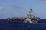 El portaaviones de la clase Nimitz USS Theodore Roosevelt (CVN 71) lidera la formación de buques durante el ejercicio Rim of the Pacific (RIMPAC) 2026, el 22 de julio de 2026. Créditos: Isabelle Dial / Armada de EE.UU.