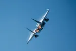 Un F-15EX del 123.er Escuadrón de Caza realiza un giro brusco tras un sobrevuelo en el Salón Aeronáutico Internacional de Oregón en McMinnville, Oregón, el 16 de agosto de 2026. Créditos: Alexander Frank / Guardia Nacional Aérea de EE. UU.