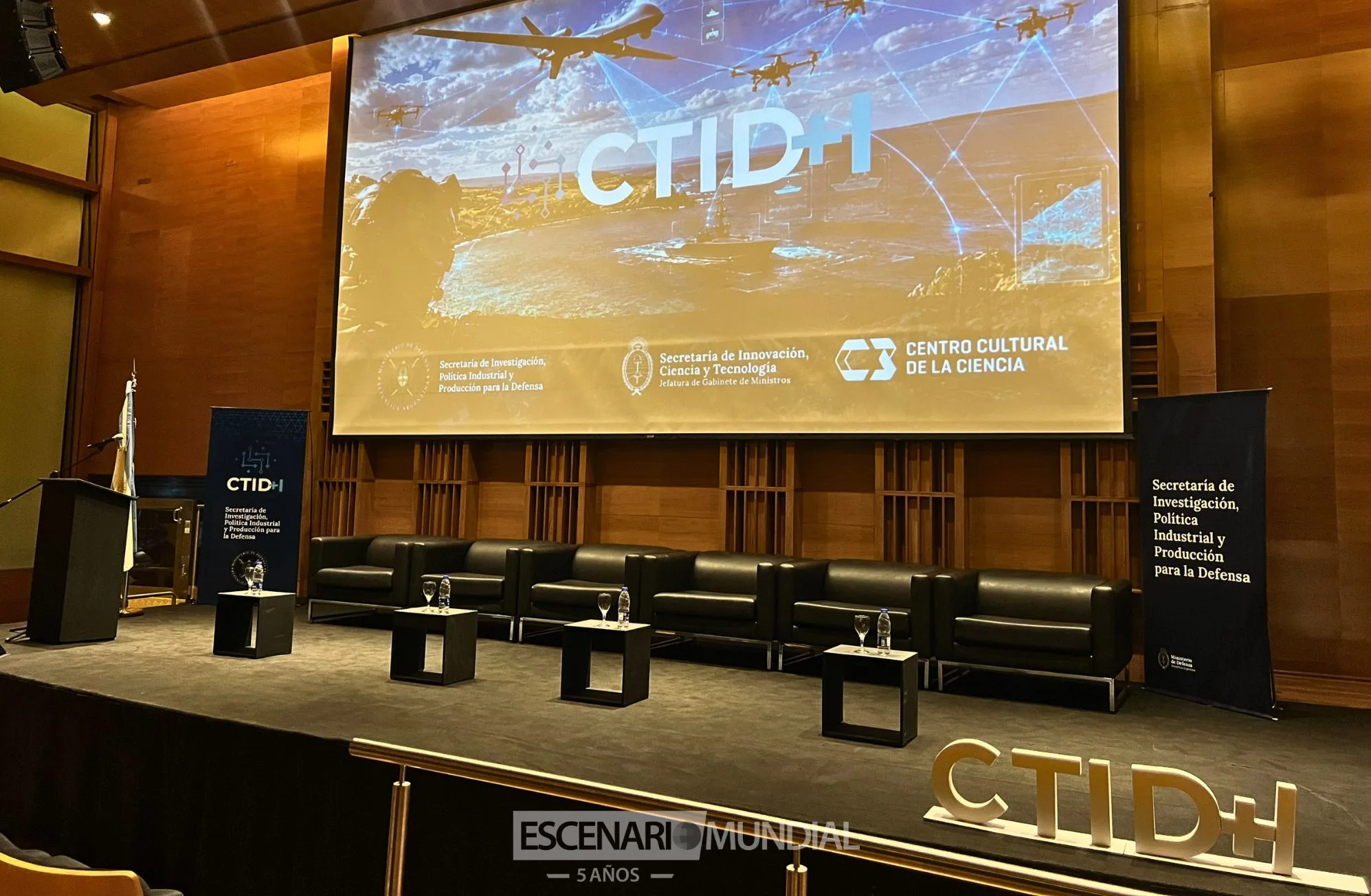 Octava jornada del Ciclo de Tecnología, Innovación y Desarrollo para la Defensa (CTID+I), organizado por la Secretaría de Investigación, Política Industrial y Producción para la Defensa del Ministerio de Defensa de Argentina, en el Centro Cultural de la Ciencia (C3).
