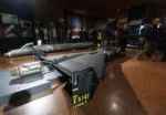 Restos y componentes de un dron "UAV tipo Geran-4" con sus elementos electrónicos expuestos. Créditos: Presidencia de Ucrania.