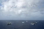 El Grupo de Ataque del portaaviones Liaoning de China ha llegado al Estrecho de Luzón, acompañado de una formación naval con aviones de combate. Créditos: PLA Military Updates.