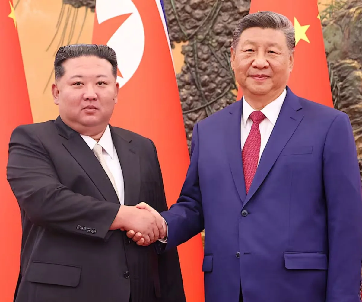 El presidente chino, Xi Jinping, y el líder norcoreano, Kim Jong-un, durante su encuentro en Pekín en septiembre de 2025