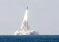 Primer lanzamiento operacional del misil balístico M51.3 desde el submarino nuclear francés Le Vigilant. Créditos: Didier François.