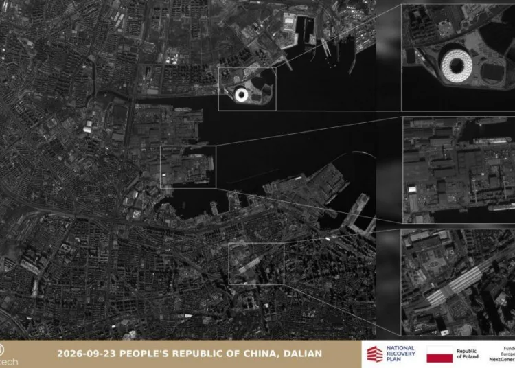 Imagen satelital de un astillero en Dalian, China. Créditos: Creotech Instruments.