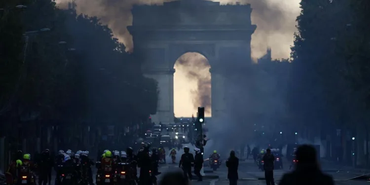 Imagen tomada de las protestas del fin de semana en Francia